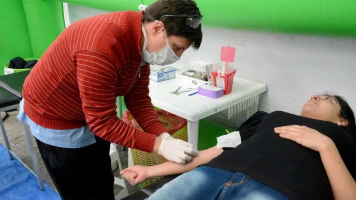 Campaña de donación voluntaria de sangre en Plaza San Martín