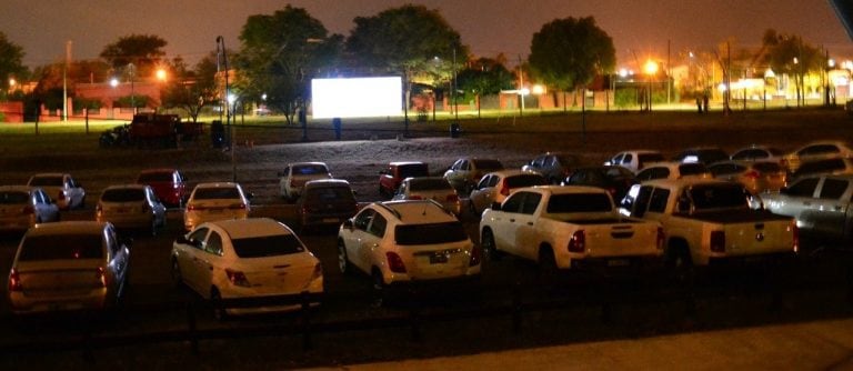 Primer autocine en la Capital de Corrientes.