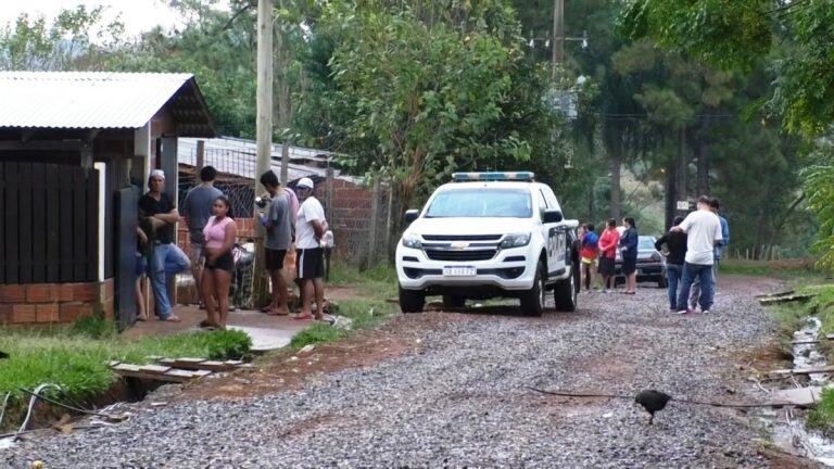 Congoja en el Barrio Belén donde velan a la nena de 6 años con signos de haber sido violada reiteradamente. (MisionesOnline)