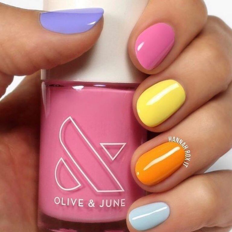 Cuáles son las tendencias de uñas que son furor en las redes