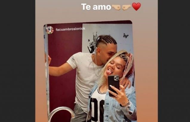 Su pareja compartió una tierna foto juntos (@moreerial).