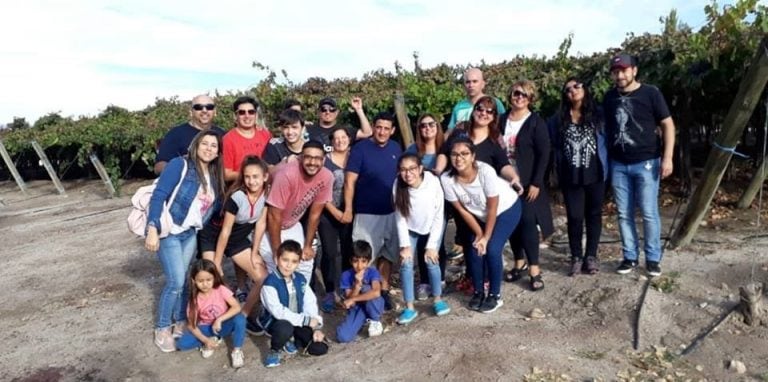 Turistas camino del vino