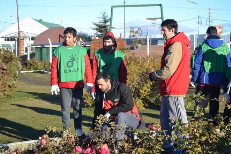 Los alumnos y docentes del CAAD en el Paseo