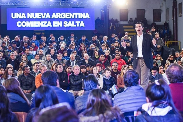 Juan Manuel Urtubey durante el cierre de campaña. (Gentileza)