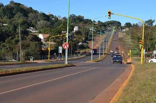 Autovía de acceso a Oberá, donde una joven motociclista perdió la vida este lunes por la tarde. (Meridiano 55)