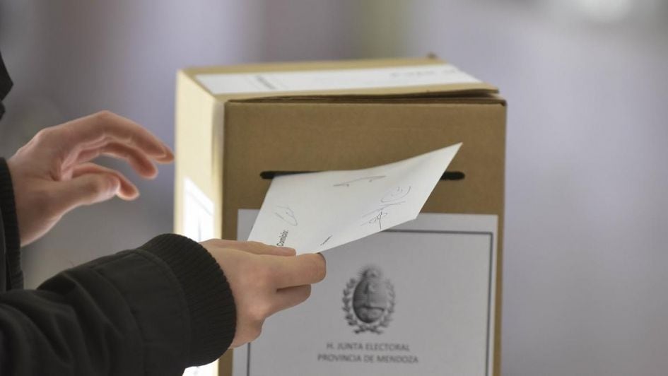 El voto en blanco y el mito de que "va para el ganador". 