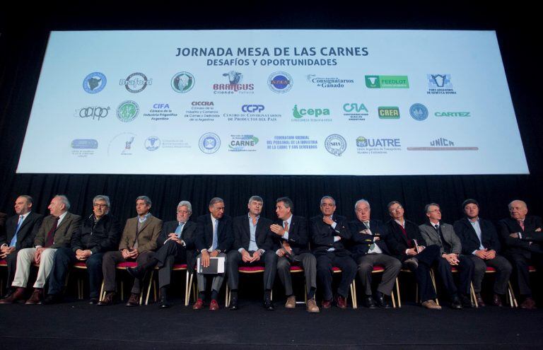 FOTO:DYN/ALBERTO RAGGIO. ciudad de buenos aires  recorrida por la 131 exposición de la sociedad rural jornada mesas de la carne