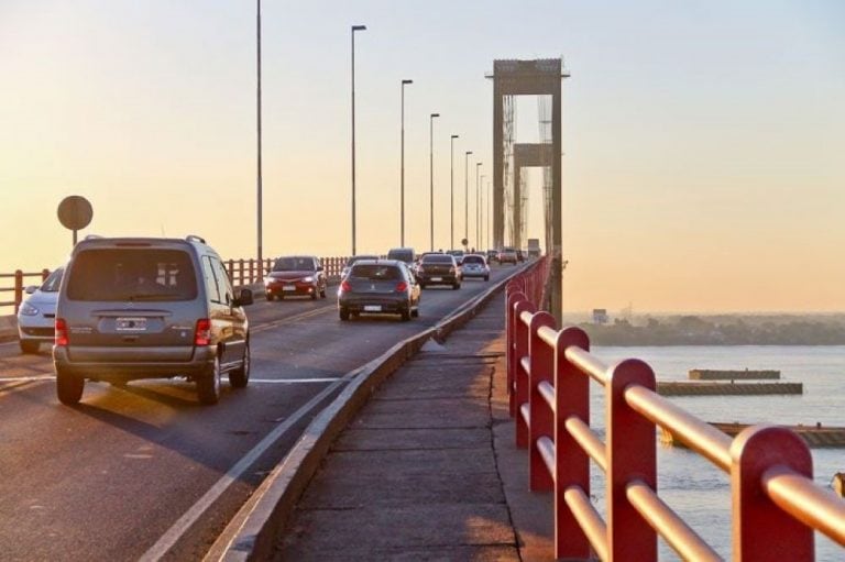 Mayores controles para transitar por el puente Manuel Belgrano.