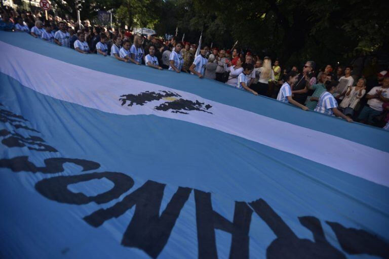 Homenaje a Veteranos y Caídos en Malvinas.