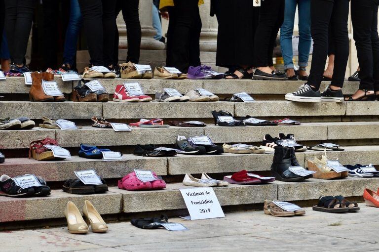 8M: las manifestaciones en La Plata comenzaron con una exposición en el fuero Federal