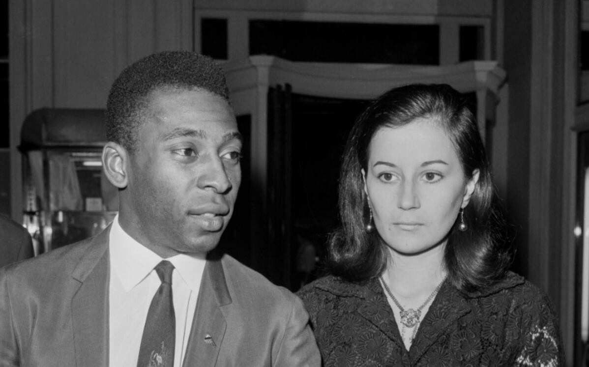 Pelé y su primera esposa, Rosemeri dos Reis Cholbi.