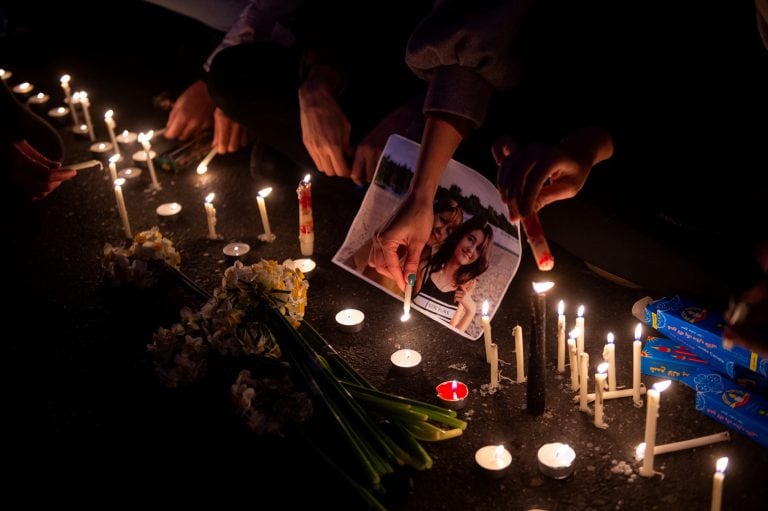 En Irán, miles de personas recordaron a las víctimas. (Foto:Ali Mohammadi/Bloomberg)