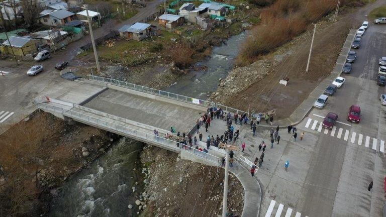 Nuevo puente sobre el arroyo Ñireco (web).