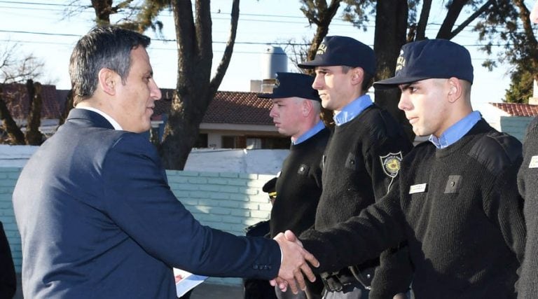 El ministro de Seguridad Julio González, en la entrega de certificados (Gobierno de La Pampa)