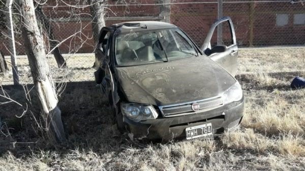 Asi quedó el Fiat Siena que intervino en el choque en el parque industrial de la ciudad de San Luis