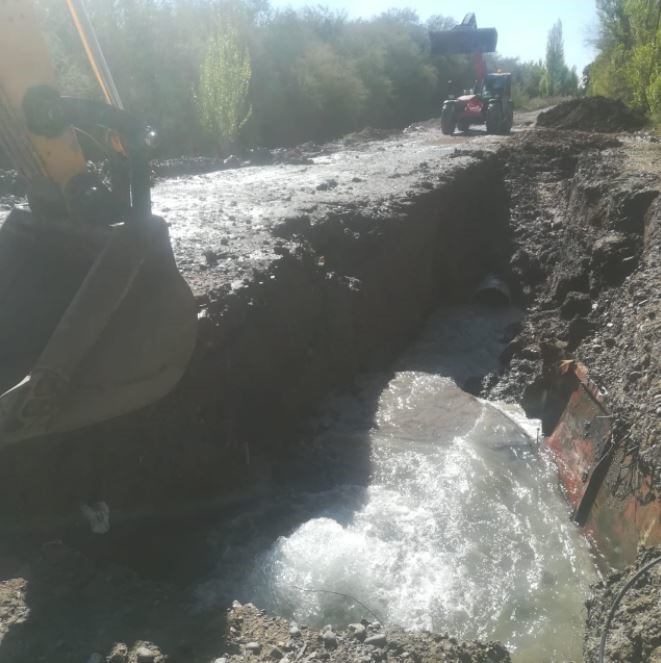 Rotura de caño en General Roca (Diario Río Negro)