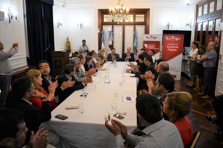 Reunión con Mario Cafiero