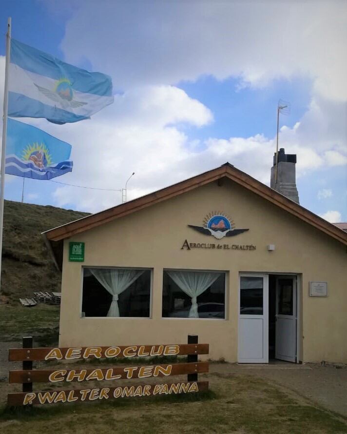 El Aeroclub ”Walter Omar D`anna” de El Chaltén es una asociación sin fines de lucro.