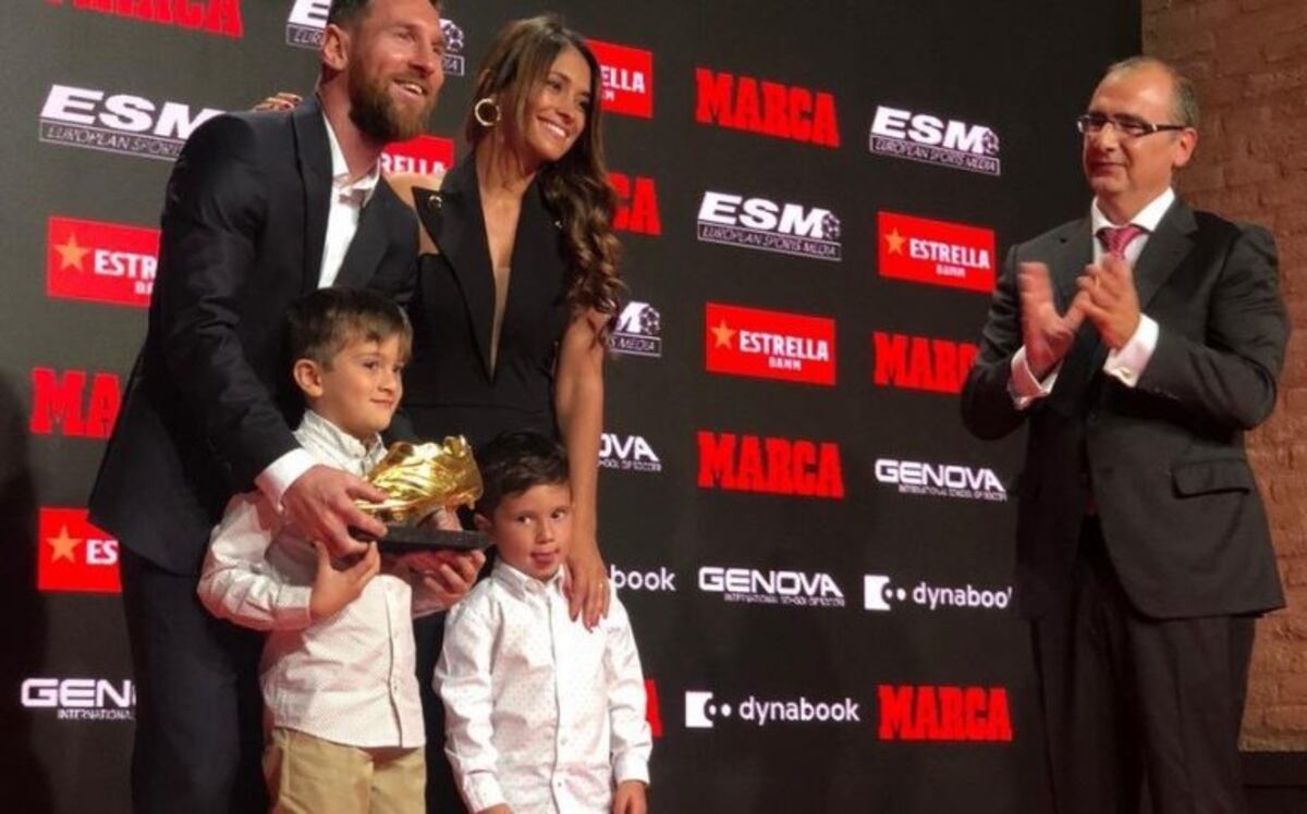 Mateo Messi imitó a Cristiano Ronaldo durante la entrega de la Bota de Oro