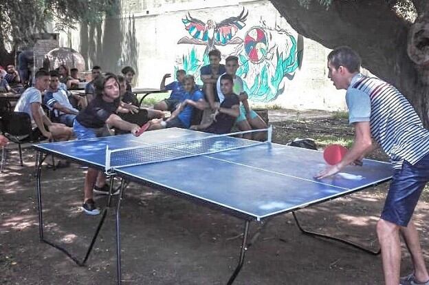 Instituto jugó un partido con los chicos del Complejo Esperanza.