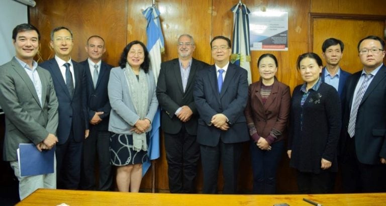 Las líneas de cooperación firmadas entre la Provincia de Jujuy y la Comisión Provincial de Salud y Planificación Familiar de Guizhou están relacionadas con asistencia, intercambio y fortalecimiento técnico en materia sanitaria.