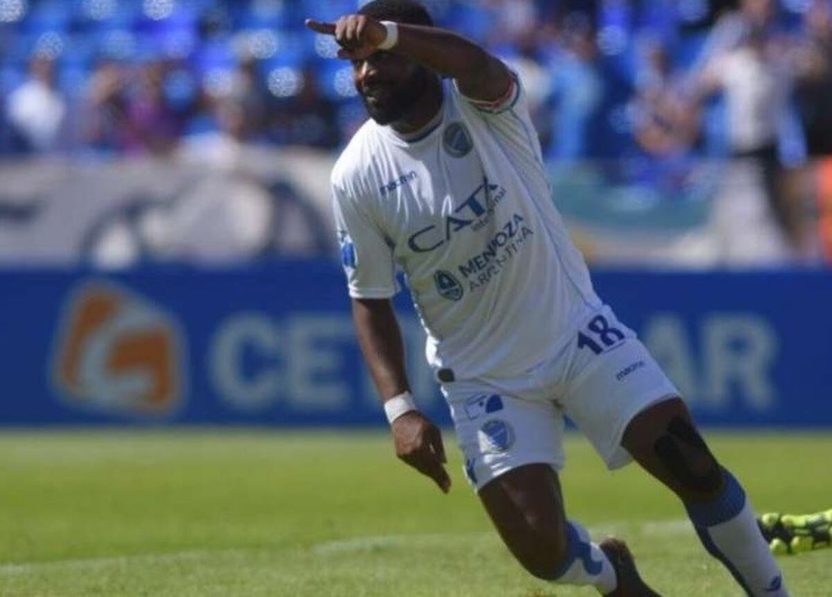 Godoy Cruz se enfrenta a Deportivo Armenio por Copa Argentina