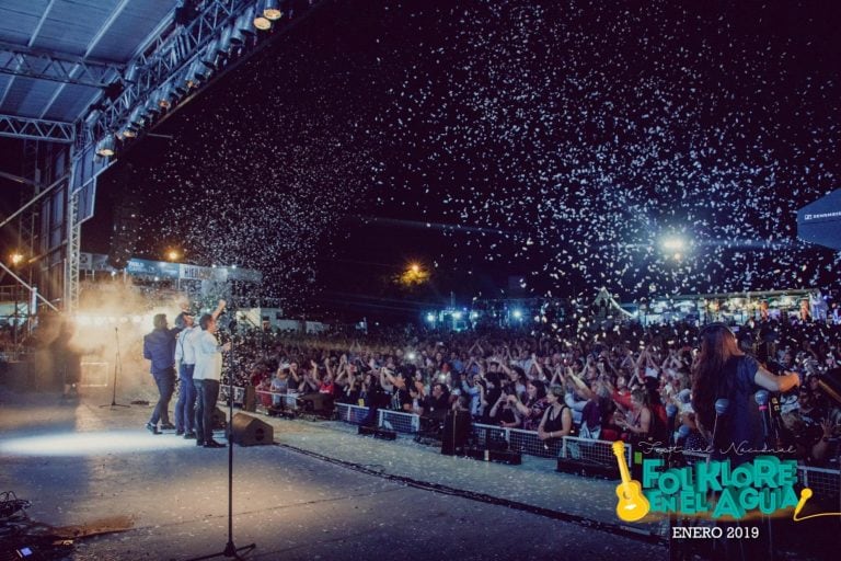 Festival Folklore en el Agua - Villa del Rosario