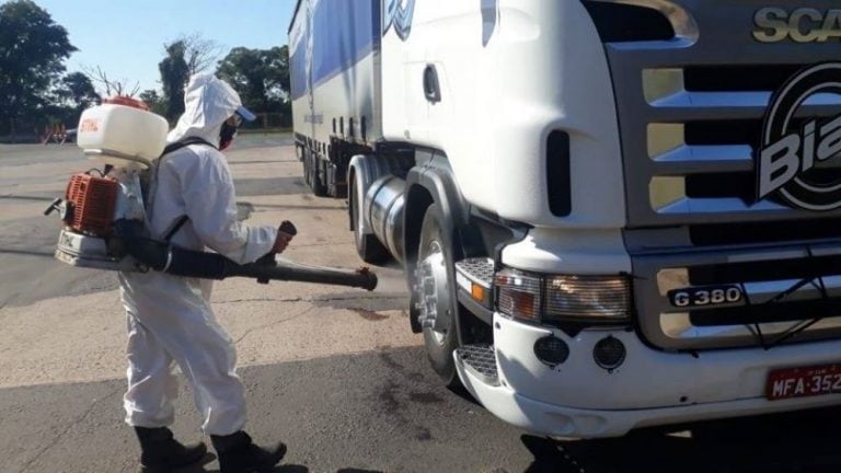 Protocolos sanitarios para camiones que transitan la provincia.