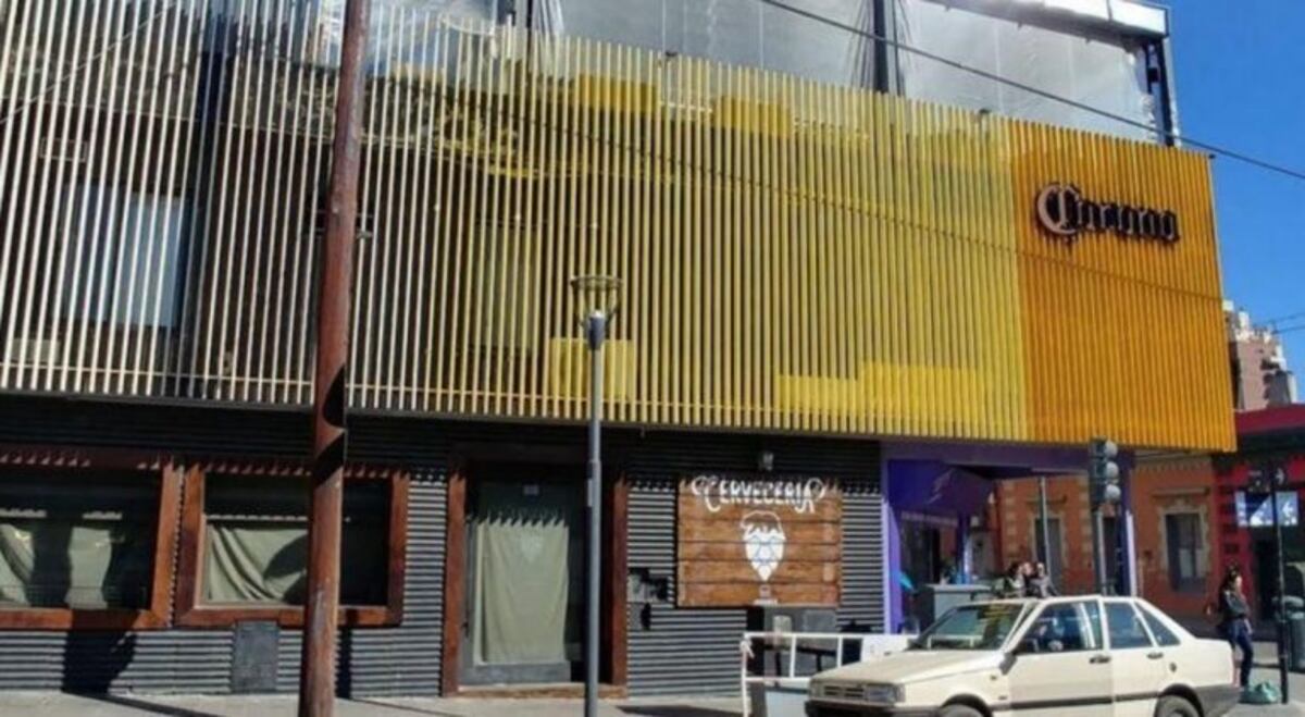 Coronavirus en Córdoba: clausuraron un bar en Güemes por permitir bailar
