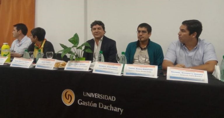 Candidatos a intendente de Eldorado tuvieron dos debates organizados por facultades