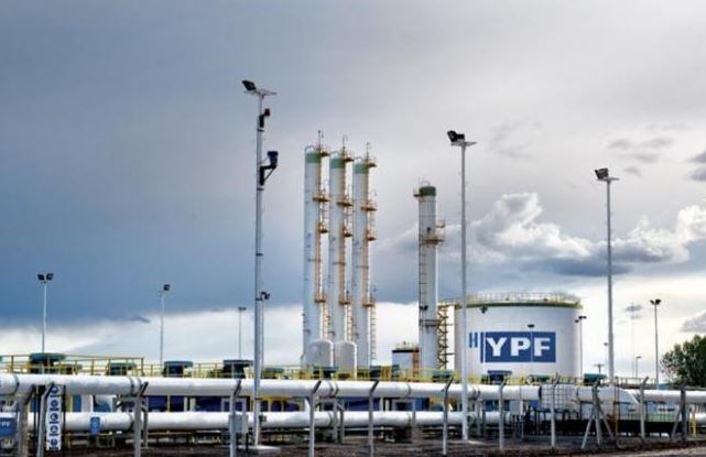 "En YPF peligran la continuidad de unos 1.000 trabajadores petroleros", afirmó Guillermo Pereyra.