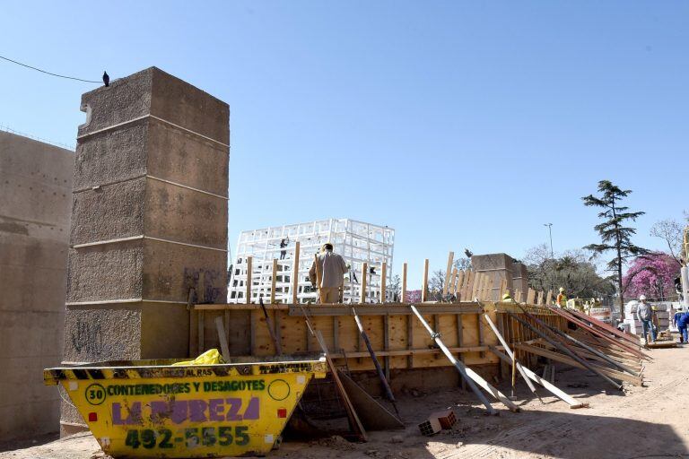 Avanzan las obras en Plaza España.