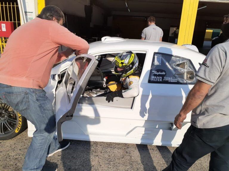 Baldo probó el miércoles pasado en Buenos Aires con un auto del Top Race V6, perteneciente al Lincoln Sport Group. Se trata del coche con el que competirá Gonzalo Montenegro. También, estuvo Marcelo Ciarrocchi. "Los autos de Top Race son realmente fantásticos", destacó Baldo.