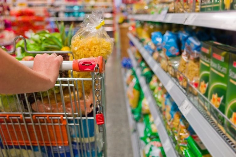 Precios cuidados en supermercado.