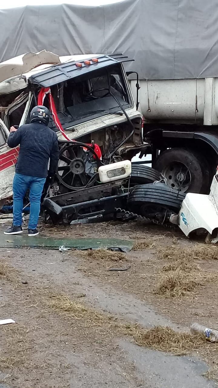 El choque ocurrió en la mano a Rosario de la autopista a Santa Fe a la altura de Granadero Baigorria. (Twitter)