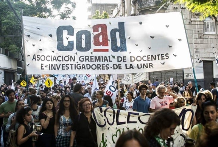 Docentes universitarios lanzaron plan de lucha en reclamo de un aumento salarial