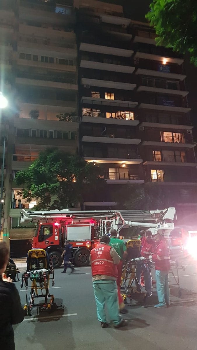 Feroz incendio en un departamento ubicado en el barrio porteño de Palermo.