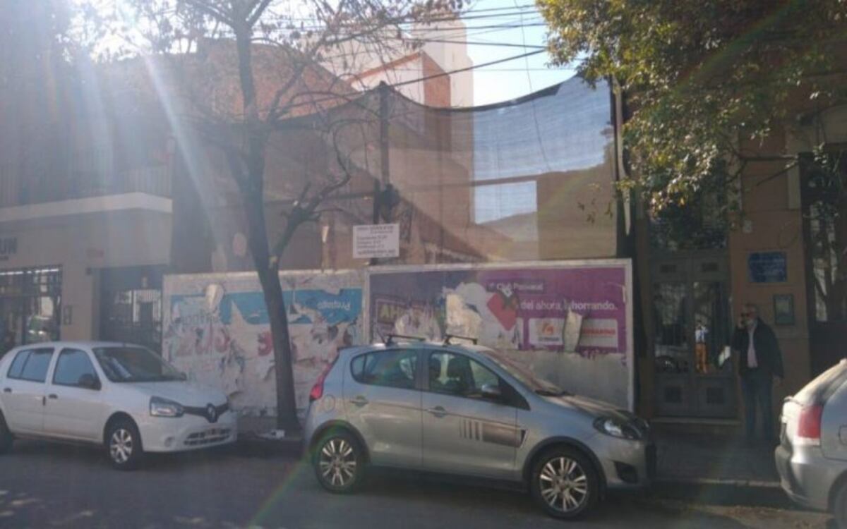 Denuncian la irregular demolición de una antigua casona que era patrimonio de Salta