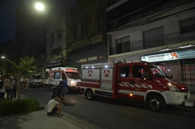 Una mujer cayó por el hueco de un ascensor en un edificio de Rioja 1351