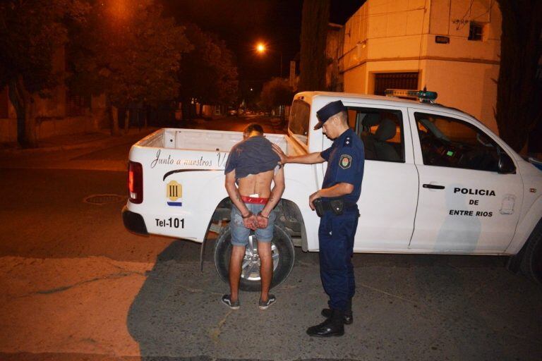 Detenido ingresando por los techos
Crédito: Policía Gualeguaychú