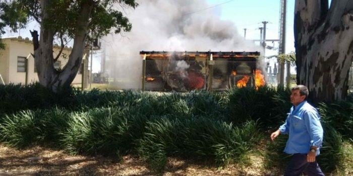 Incendio en la estación transformadora Arrufó.