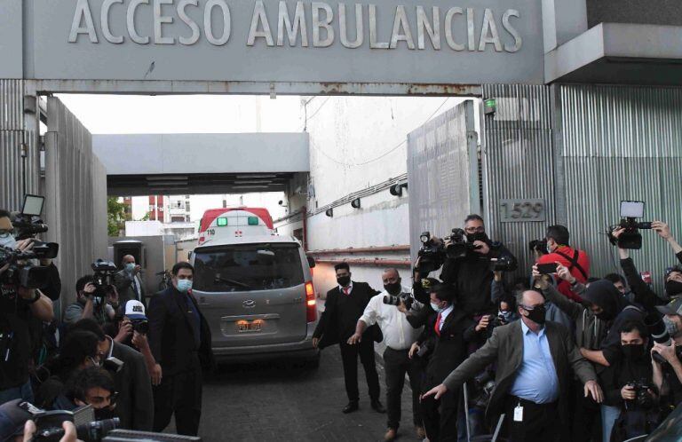 Llega Maradona a Olivos. (Foto: Clarín)