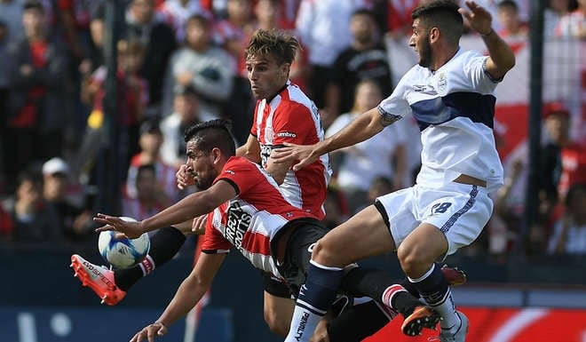 estudiantes gimnasia