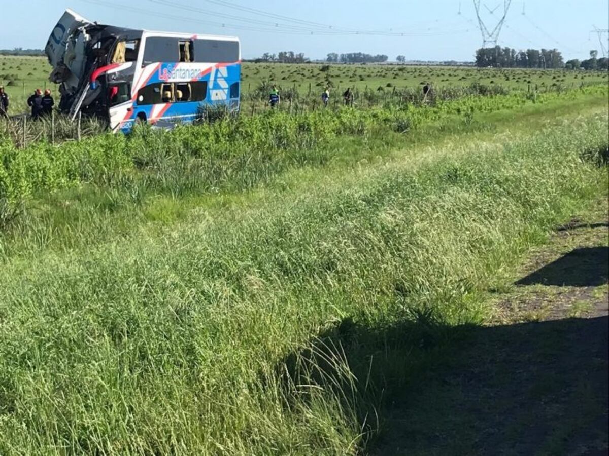 Ruta Nacional 14: Cinco muertos en un choque entre un micro y un camión