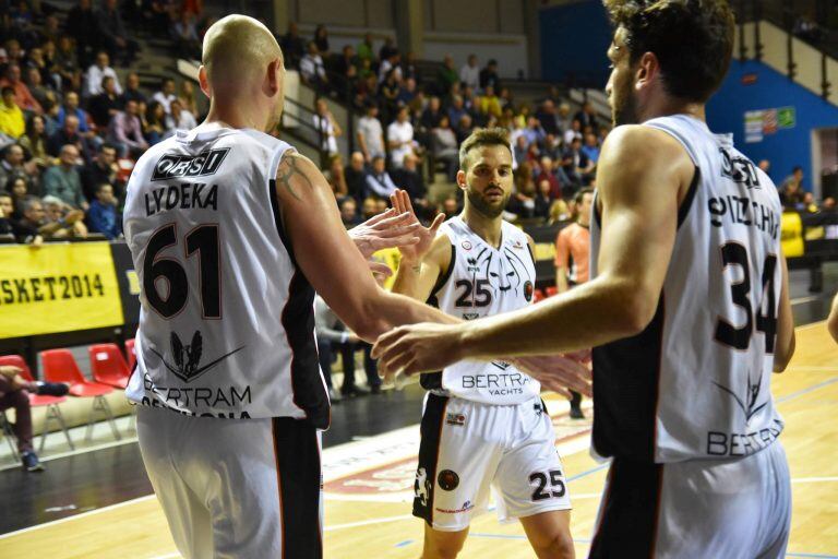 Pablo Bertone ante Bergamo Basket