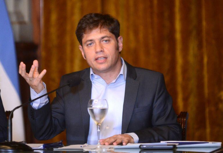 Kicillof afirmó que una "deuda elevadísima y caja insuficiente" obligaron a la postergación de pagos. (Clarín)