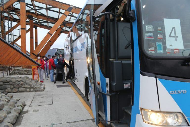 Vuelo de aerolíneas repatriando a fueguinos - Aeropuerto Internacional de Ushuaia.