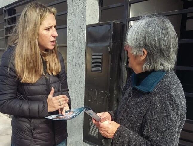 Una candidata del Pj fue agredida en Godoy Cruz mientras recorría el barrio Sarmiento.