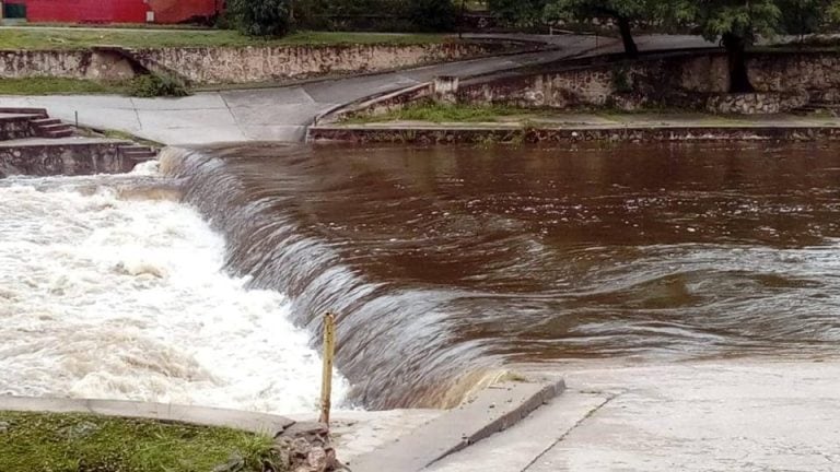 La última creciente de cuatro metros se registró el seis de enero pasado.