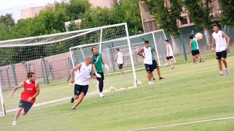 El Verdinegro, poniéndose a punto para una temporada complicada en cuanto a los promedios.